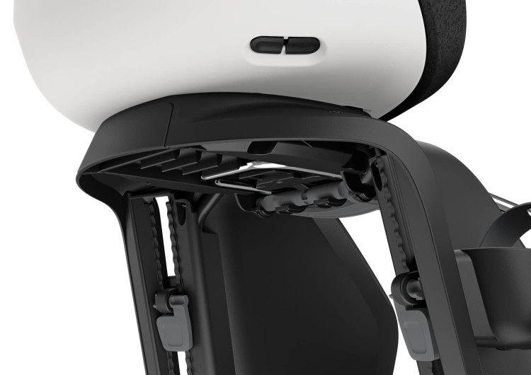 Thule_Yepp_Nexxt2_Maxi_FM_SnowWhite_Frame_Mount_Velokids_Regulacja.jpg