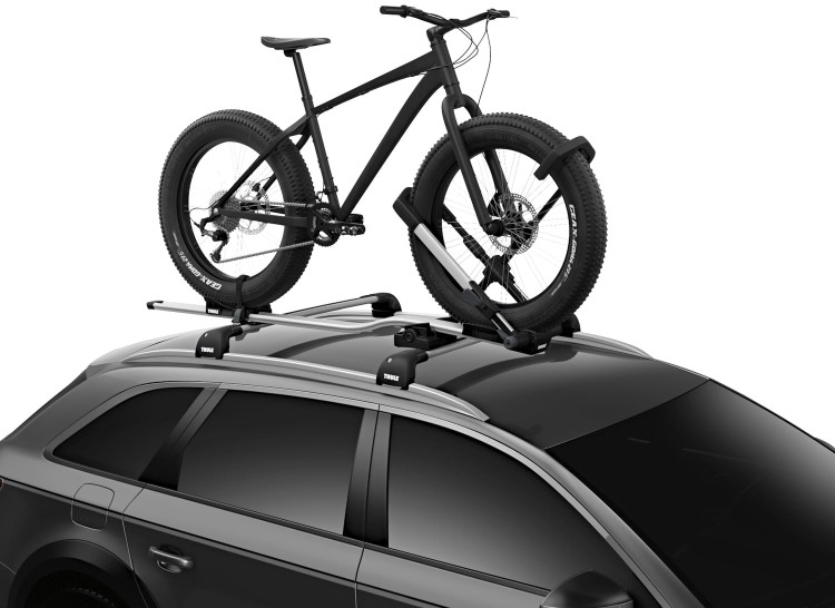 Small-Thule_UpRide_Fatbike_Adapter_IU02_Installed_OnCar_599100.jpg