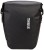 Thule_Shield_Meduim_Pannier_TSP2117_Black_Back_3204208_SakwaRowerowa_Czarna_Velokids_Przód.jpg