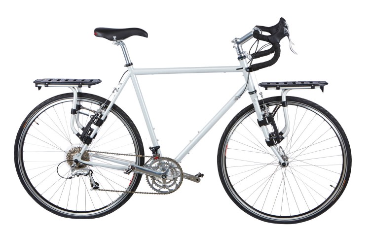 Thule_TourRack_Feature_01_100090_BagażnikRowerowy_Czarny_Velokids_NaRowerze.jpg