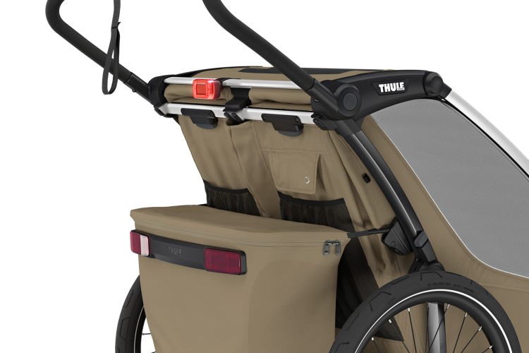 Small-Thule_Chariot_Cross2_F_Rear_Light.jpg