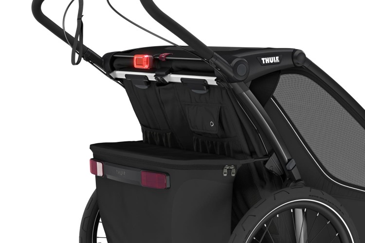 Small-Thule_Chariot_Sport2_F_Rear_Light.jpg