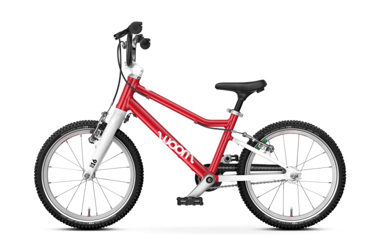 GO 3_Left View_woom red_Product.jpg