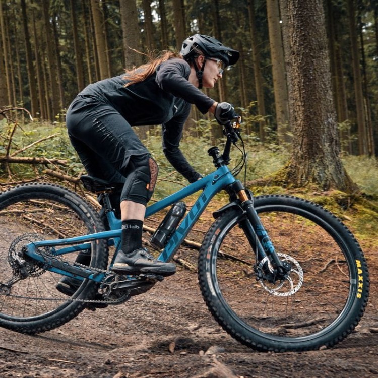 FIDLOCK_SS21_MTB_295_BRE_1513_800x800.jpg