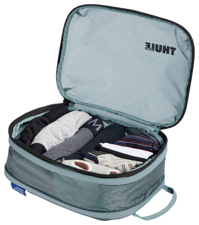 Small-Thule_CompressionCube_Small_TCPC201_Pond_FS_04_3205114.jpg