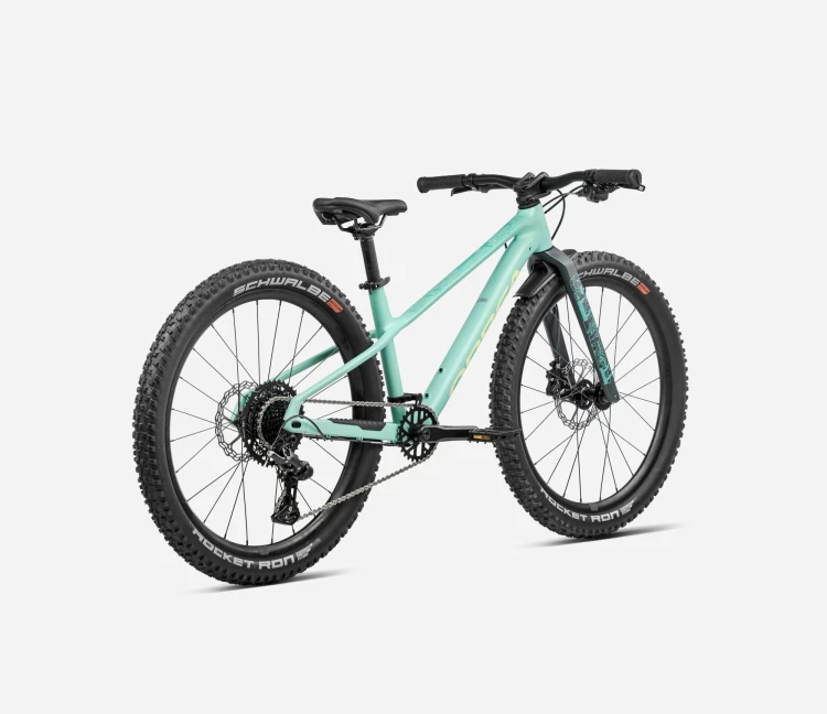 U008TTCC-J5-BACK-KIMU_24_H10_over.webp