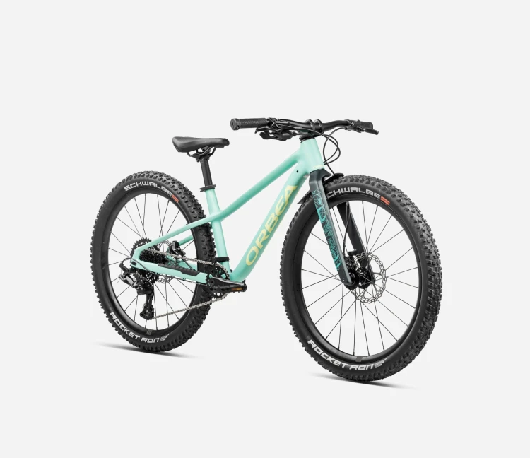 U008TTCC-J5-FRONT-KIMU_24_H10_over.webp