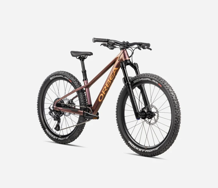 U009TTCC-J4-FRONT-KIMU_24_H10_TR_over.webp