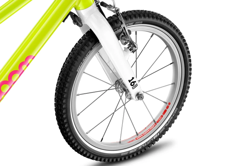 Rower-woom-GO-Neon-Lime---koło-przód.webp